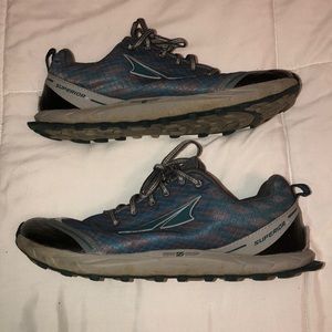 Altra Teal Gray Superior 2.0 10 Trail Running Shoe